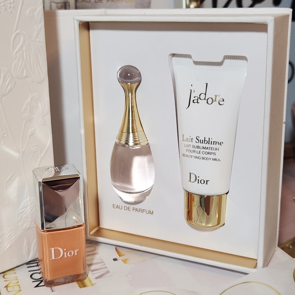 Dior J'adore Perfume & Lotion Set NIB Notebook & Dior Nail Polish & 5 Cards - Picture 4 of 16